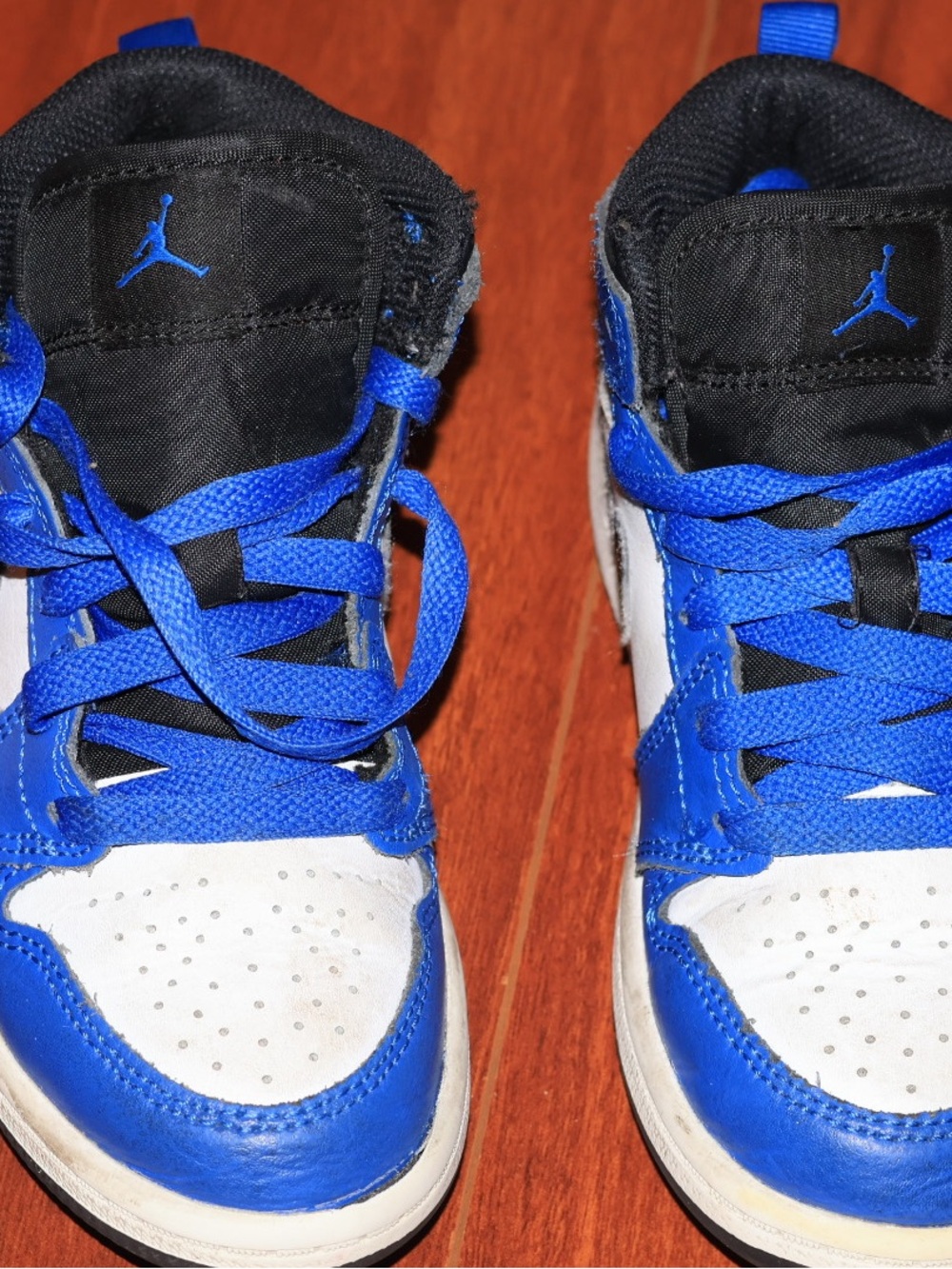 Jordan Kids White and Blue Low-Top Sneakers